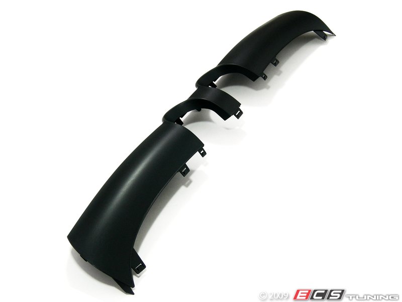 R32 Exhaust Surround