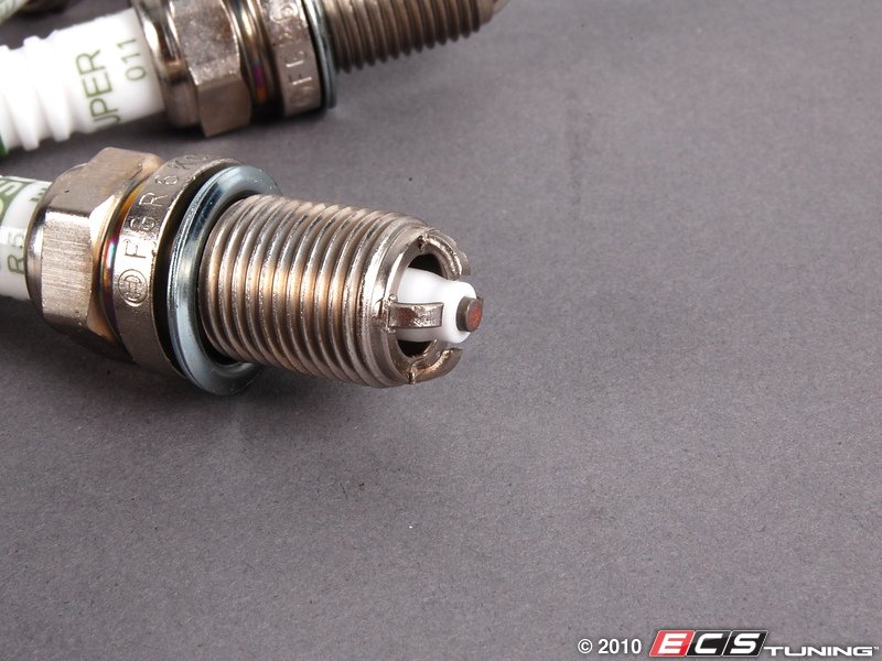 Spark Plugs - Set Of Eight (#FGR6KQC) 4 Spark Plugs - Set Of Eight (#FGR6KQC)