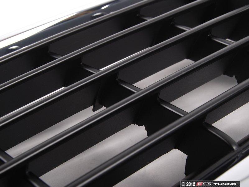 Grille - Satin Black / Chrome